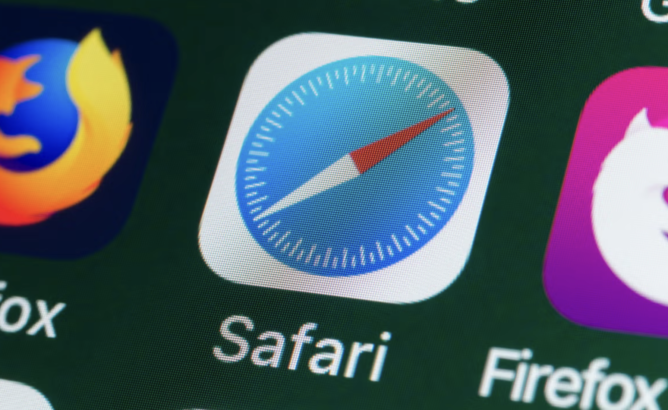 Apple, yeni reklamında diğer tarayıcı şirketlerine saldırdı