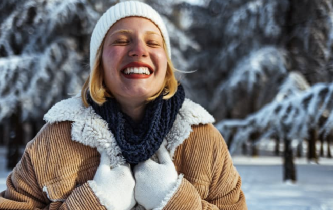 Psikologlar kendinizi mutlu etmenin 3 önemli yolunu açıkladı