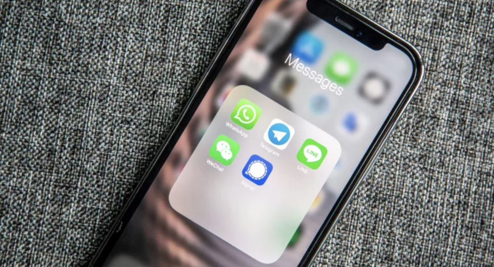 Dünyanın dört bir yanından ırkçı mesaj haberleri geliyor