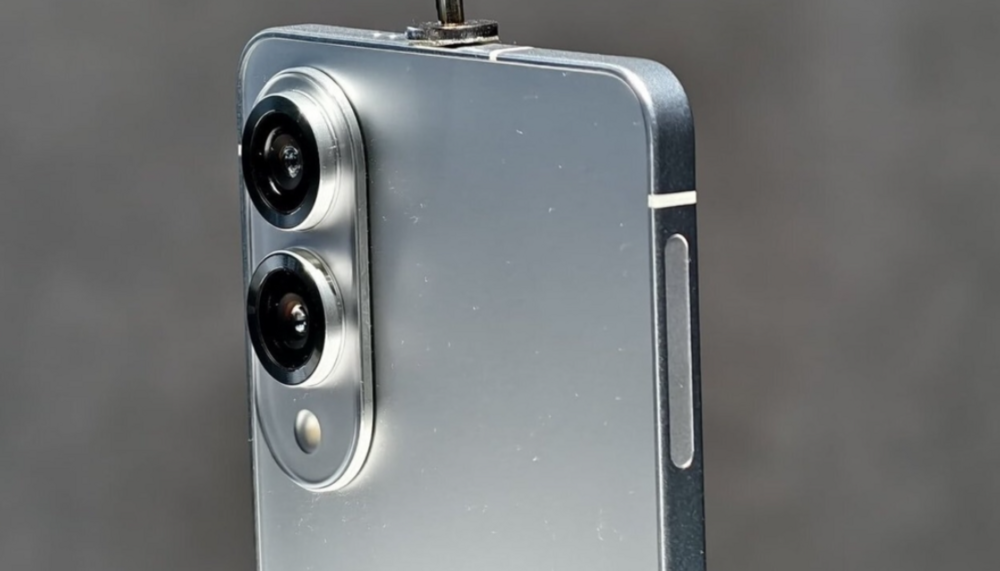 Samsung Galaxy S25 Edge 1