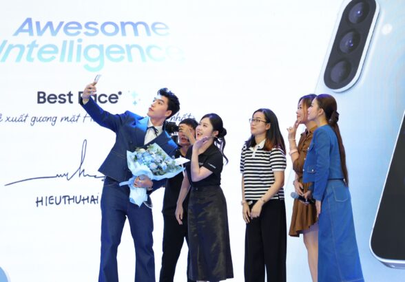 Samsung Galaxy A Serisi Tüm Dünyada Satışta! 26 Galaxy A