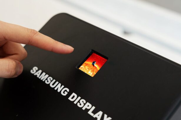 Samsung Display Week 2025 ultra bright micro OLED finger