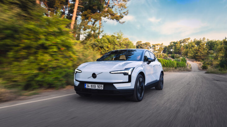 Volvo’nun En Kompakt ve Tamamen Elektrikli SUV’u EX30 Türkiye Yollarında 12 EX30