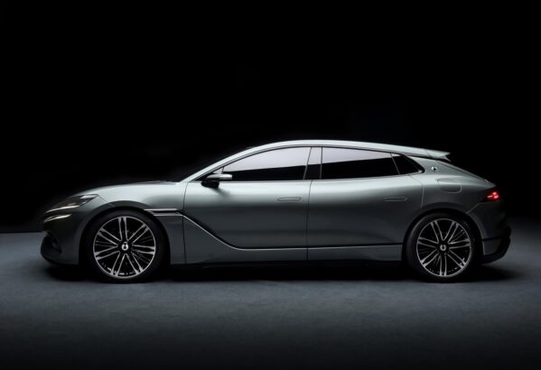 BYD’den Menzil Şovu: 1.036 Kilometre ile Denza Z9 GT Sahne Alıyor!