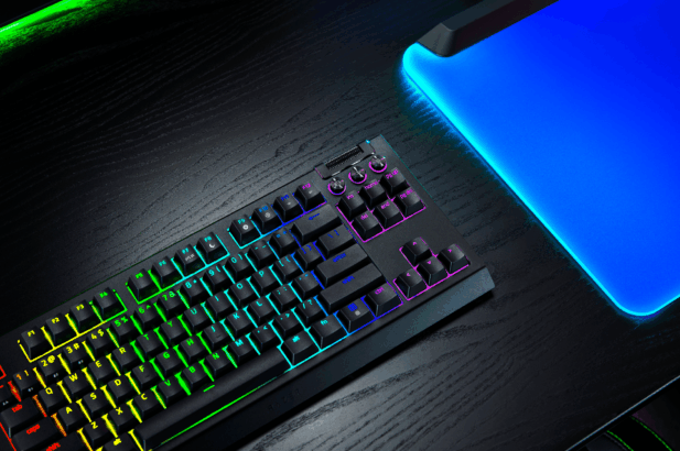 RAZER, BLACKWIDOW V4 TENKEYLESS HYPERSPEED MODELİNİ TANITTI 64 RAZER, BLACKWIDOW