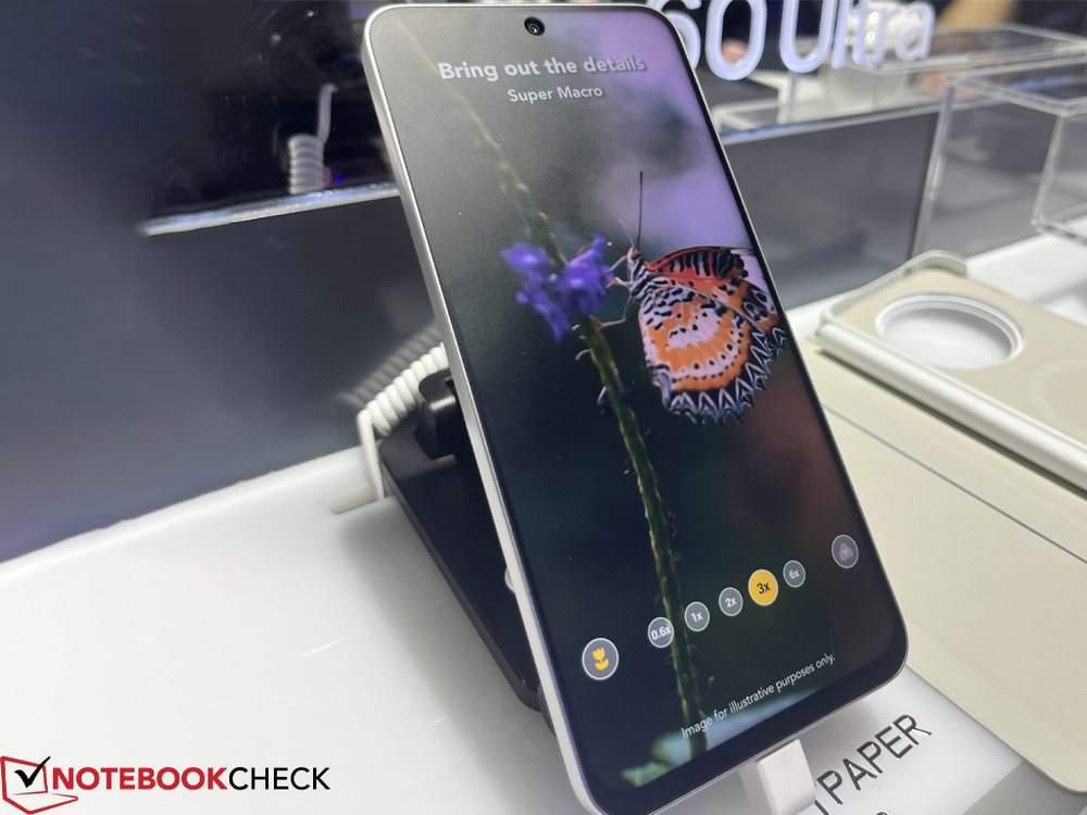 TCL NxtPaper 60 Ultra, Android 15 ve T-Pen Magic Desteğiyle Duyuruldu 1 TCL NxtPaper 60 Ultra with updated paper like display launched IFA 2025