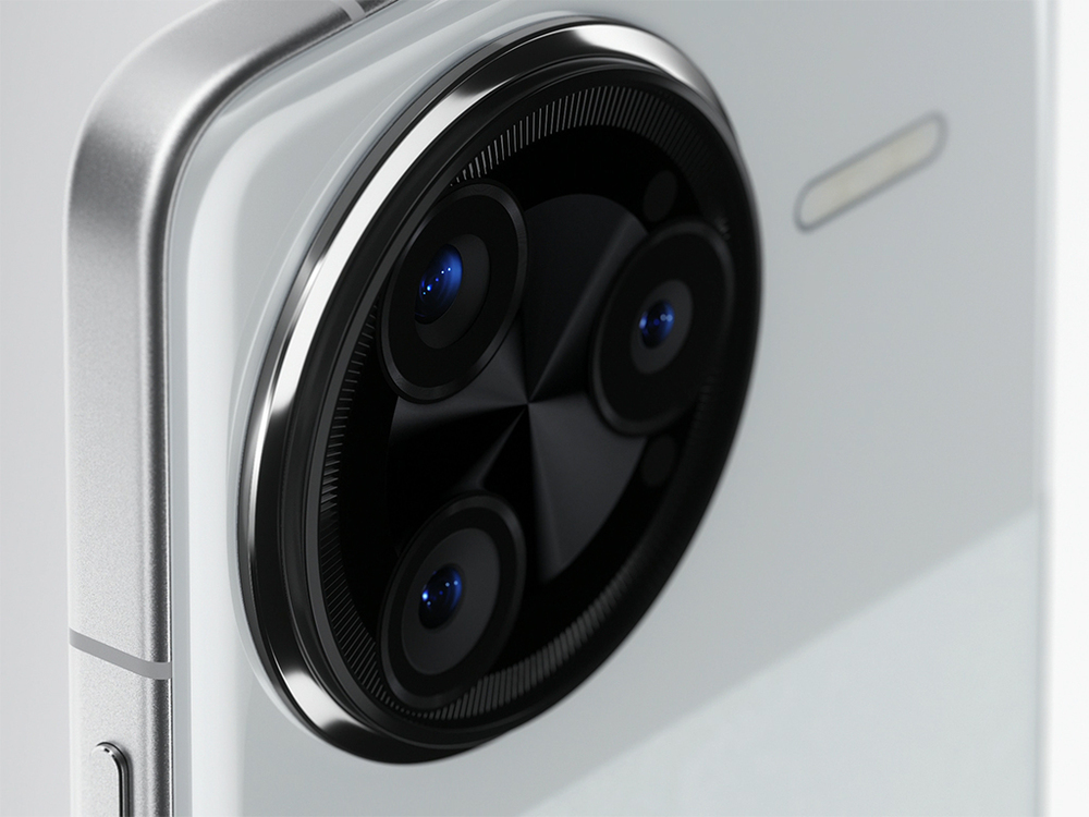 Digital Chat Station shares camera specs of the Poco F8 Ultra