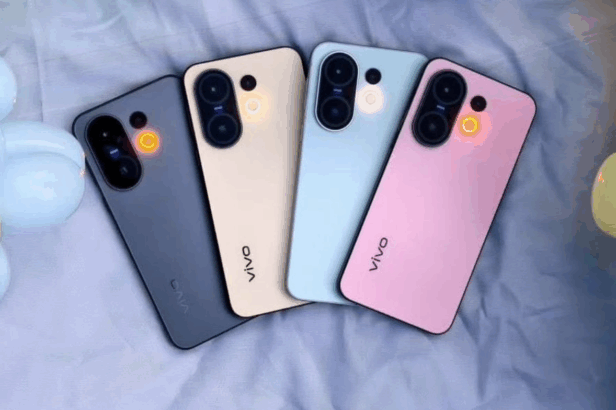 Vivo S50 Serisi Yaklaşıyor: Yeni Sızıntı Ekran ve Kamera Detaylarını Ortaya Koydu 26 Vivo X300 (12)