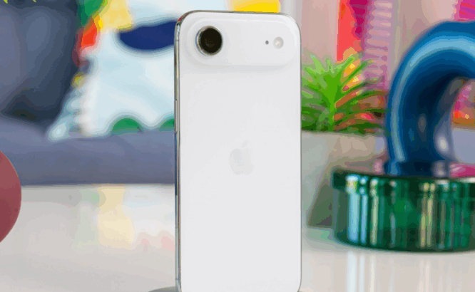 “Üretim bitti” iddialarına soğuk duş: iPhone Air hedefleri aynı kaldı 43 air 2