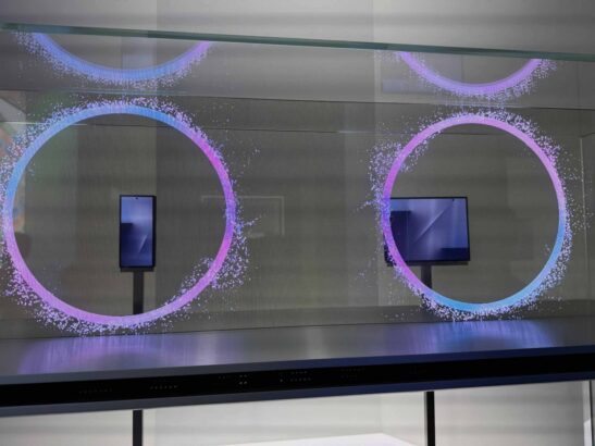 Samsung’un üç katlı telefonu sahnede ama vitrinde: K-Tech’te ilk bakış 13 b22