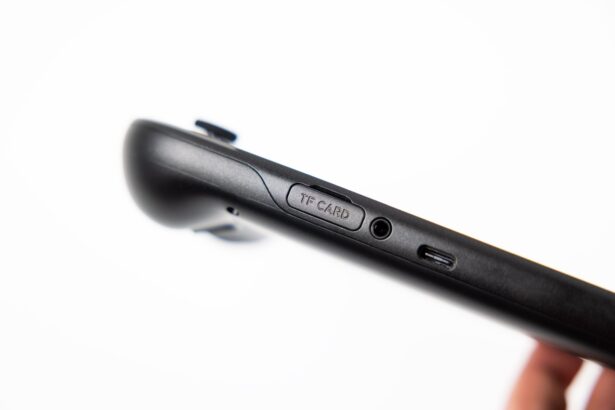 Retroid Pocket 6 Black bottom