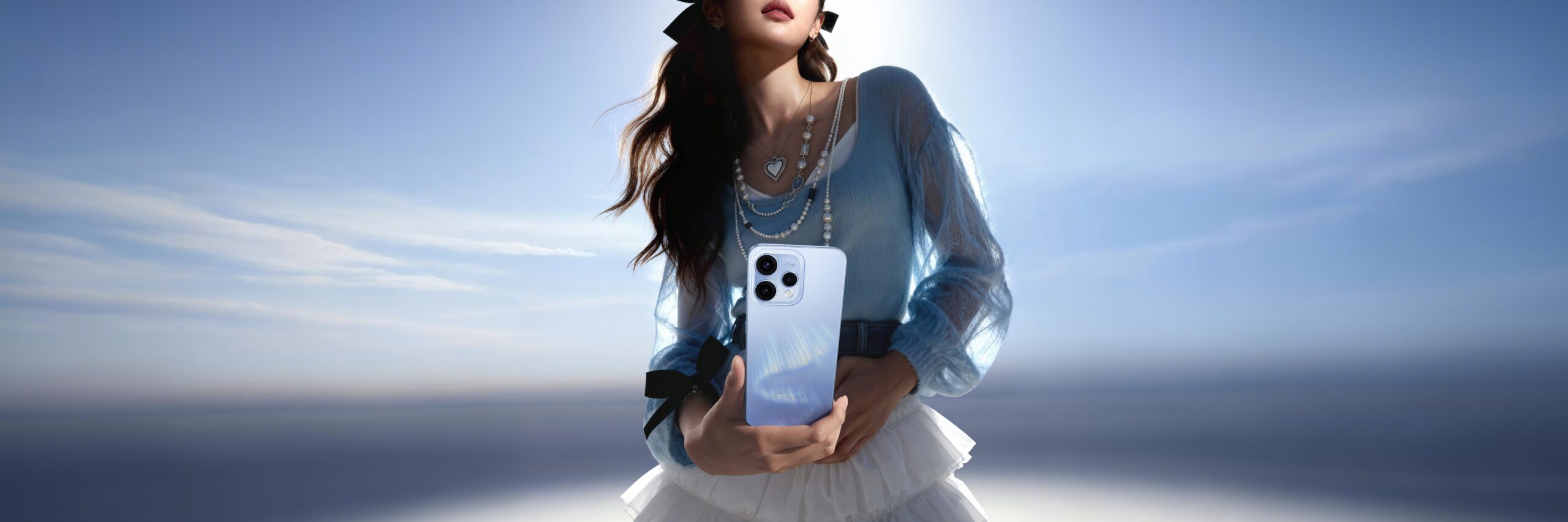 OPPO Reno15 Serisi, Kuzey Işıklarının Güzelliği İle Raflarda