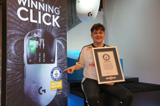 Logitech G PRO X2 SUPERSTRIKE ile Tıklama Rekoru 54 SUPERSTRIKE
