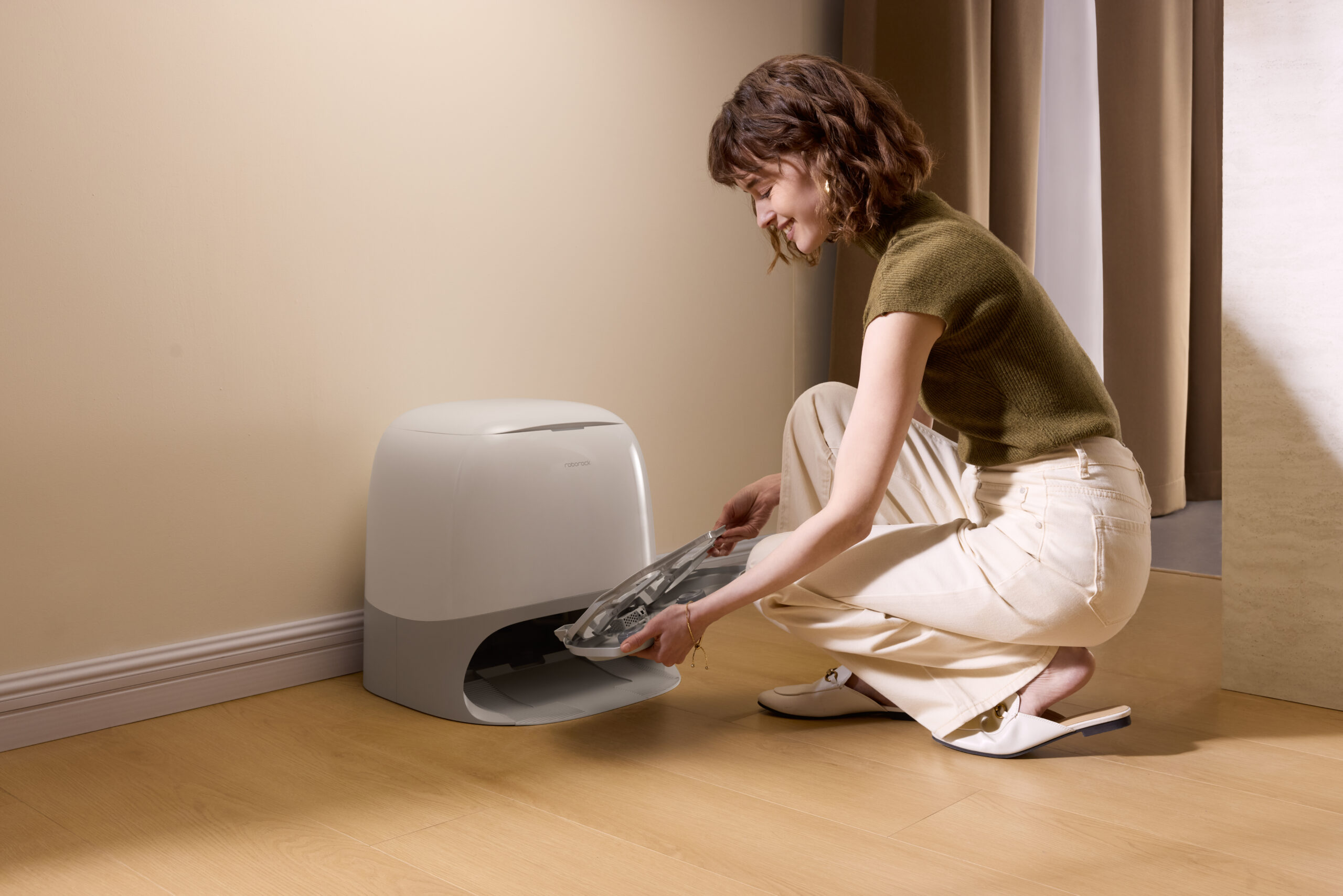 Roborock Qrevo Curv: Ulaşılması Zor Alanlara Odaklanan Akıllı Temizlik Deneyimi