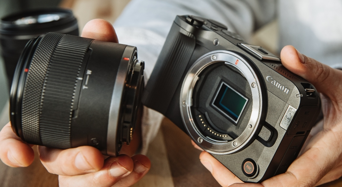 değiştirilebilir lens