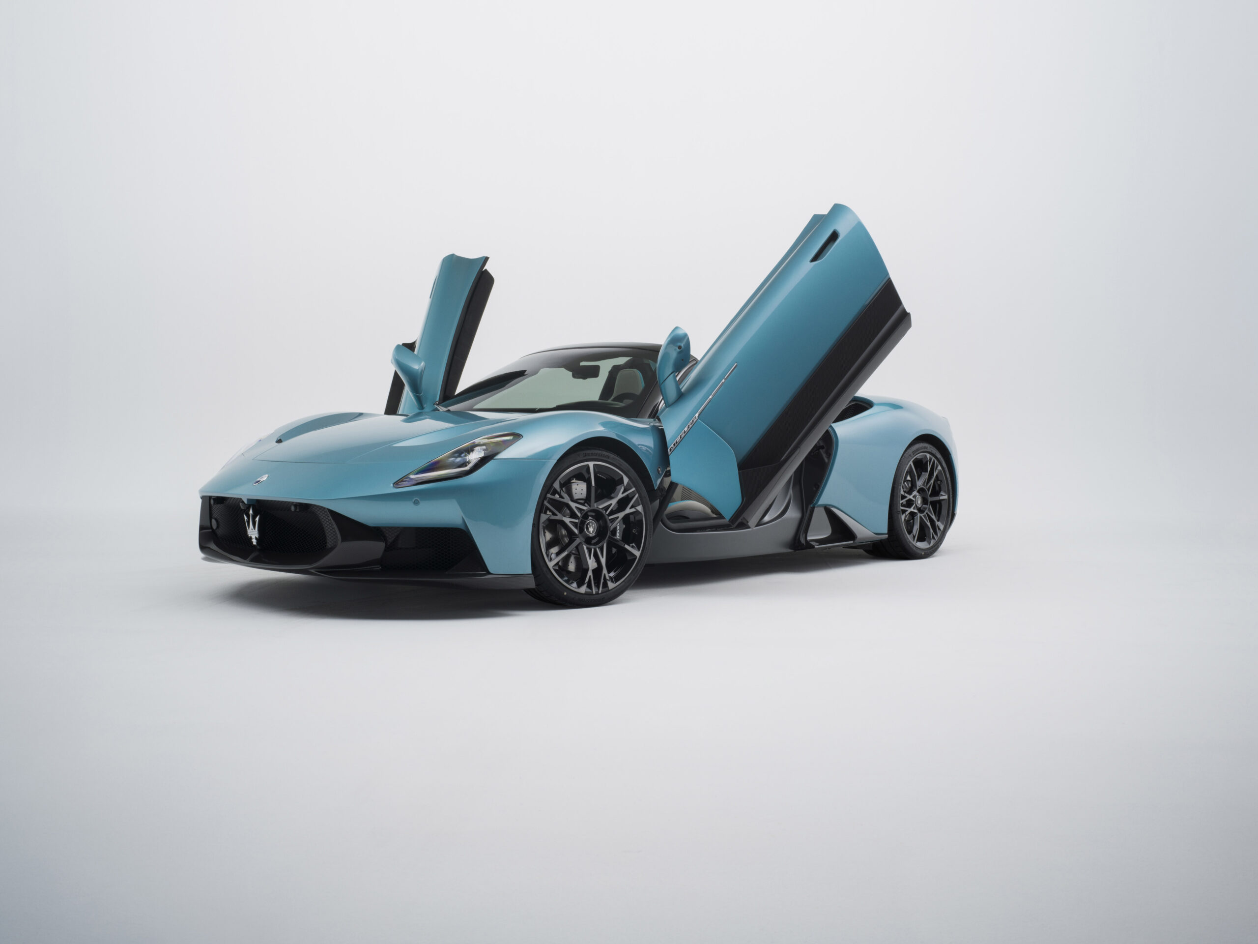 Maserati MCPURA İtalyan Otomotiv Tutkusunun Yeni Rüya Otomobili!