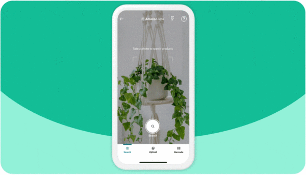  Amazon'un Türkiye'de sunduğu yeni Amazon Lens aracı sayesinde müşteriler, artık satın almak istedikleri ürünleri metin aramaları yerine görsellerle de arayıp bulabiliyor. Yeni özelliğe, Amazon mobil uygulamasında yer alan arama çubuğundaki kamera simgesine dokunarak ulaşılabiliyor.
