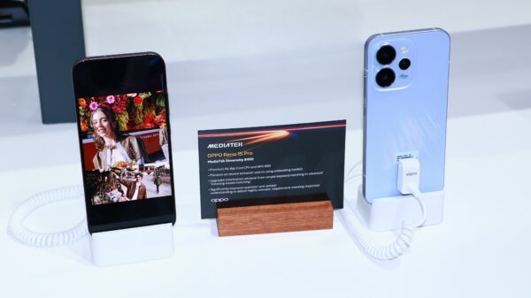  OPPO ve MediaTek, Mobil Dünya Kongresi (MWC) 2026’da MediaTek’in “Hayat İçin Yapay Zeka” başlıklı açılış oturumunda cihaz içi yapay zeka alanında gerçekleştirdikleri yenilikleri tanıttı. Sektörde bir ilk olan cihaz içi tam kapsamlı yapay zeka modeli Omni, kongreye damga vuran teknolojilerden biri oldu.