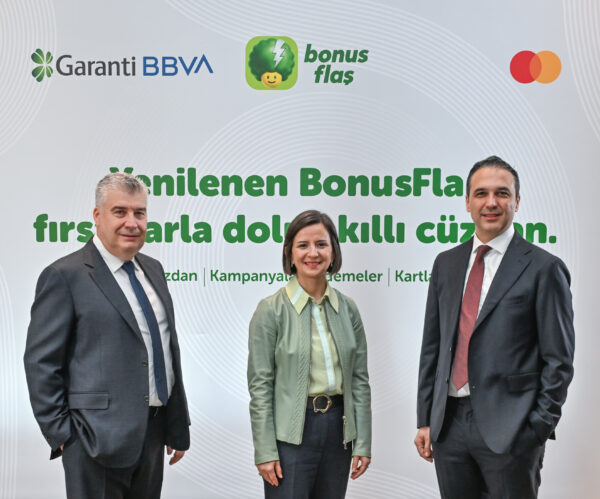  Garanti BBVA, BonusFlaş’ı uçtan uca yeniledi. Modern arayüzü, hızlandırılmış NFC ile Mobil Temassız ve QR ödeme akışları, gelişmiş kart yönetimi, kişiselleştirilmiş kampanya altyapısı ve dijital cüzdan özellikleriyle BonusFlaş, cüzdan, kampanya, ödeme ve kart deneyimini tek platformda sunuyor. 