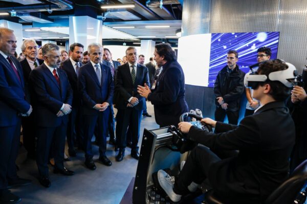 Türk Telekom Teknoloji ve İnovasyon Merkezi Açıldı : Türkiye’nin İlk Ve En Kapsamlı 5G Deneyim Merkezi 