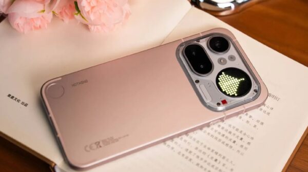 Nothing Phone (4a) Pro: Şeffaflığa Veda, 137 Mini-LED'e Merhaba!