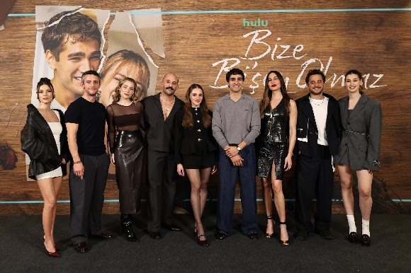 BİZE Bİ ŞEY OLMAZ DİZİSİ İLK 4 BÖLÜMÜYLE ŞİMDİ SADECE DISNEY+’TA!