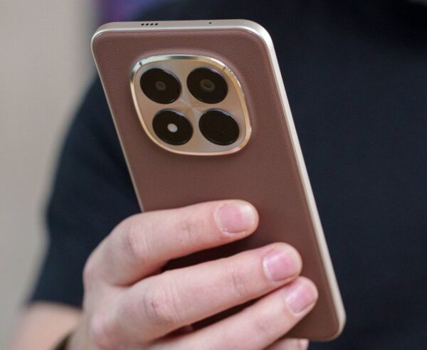 Redmi’den "Batarya Canavarı" Üçlemesi: 10.000 mAh Dönemi Başlıyor