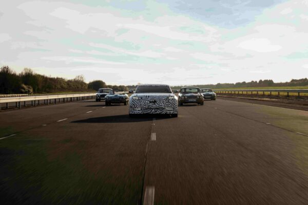Jaguar, İkonik Mirasını Yeni Nesil Elektrikli GT ile Geleceğe Taşıyor 