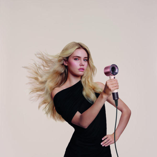 Dyson Supersonic Travel : Gücünden Ödün Vermeden, Yüzde 32 Daha Küçük, Yüzde 25 Daha Hafif