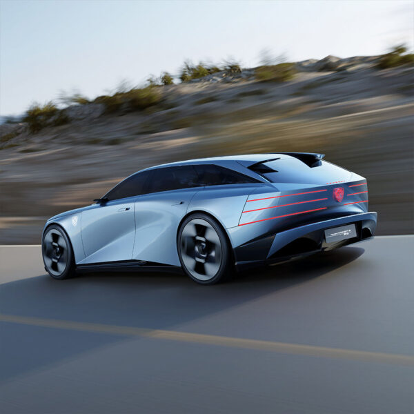 PEUGEOT’NUN GELECEĞİNİ TANIMLAYAN İKİ KONSEPT OTOMOBİL TANITILDI!