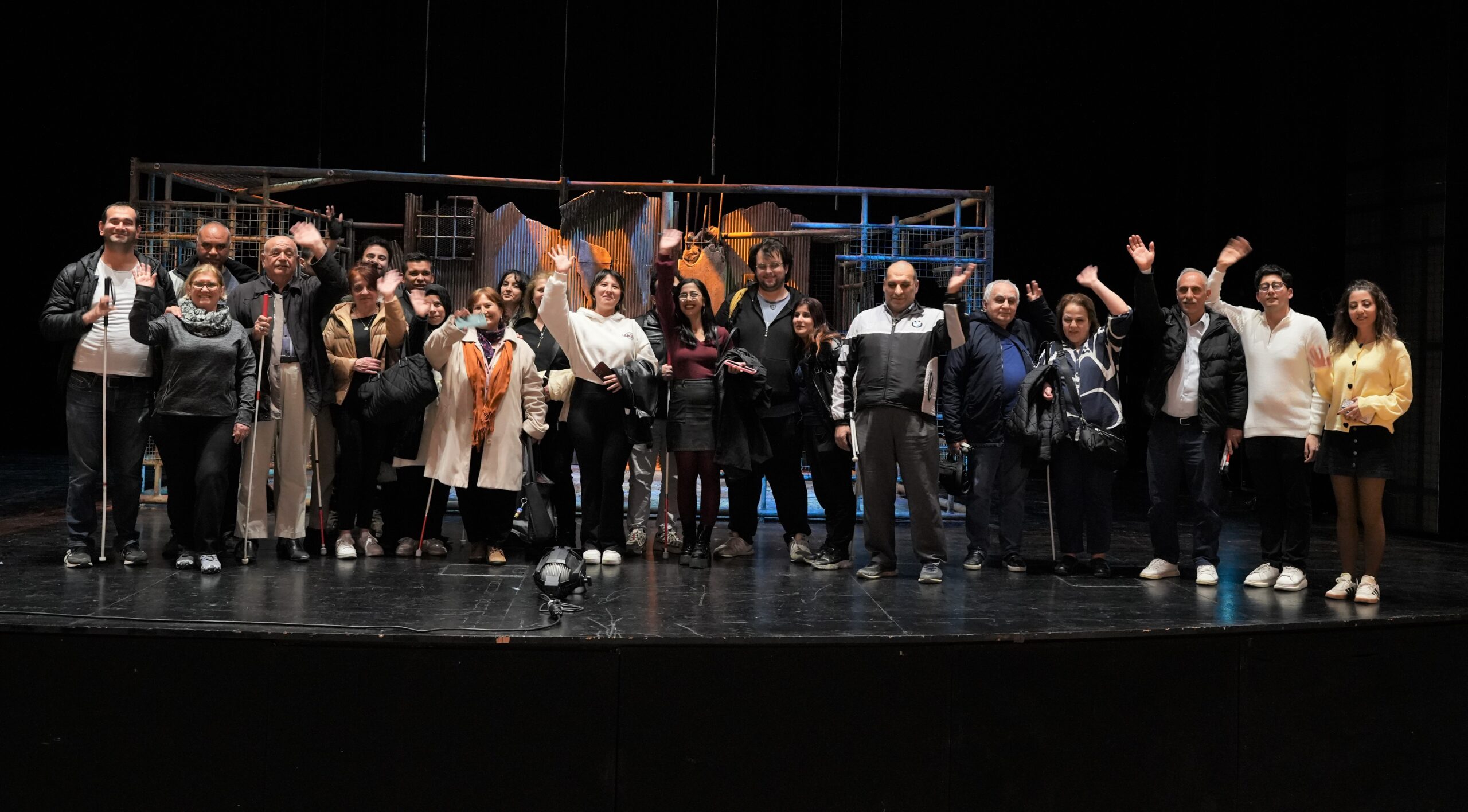 Türk Telekom, “Erişilebilir Tiyatro” Projesi Kapsamında “Ebedi Barış” Oyununu Eerişilebilir Kıldı