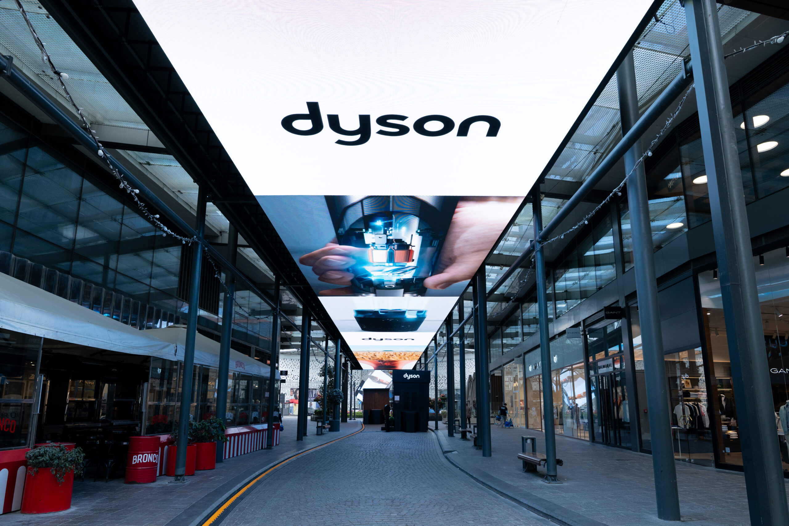 Dyson’dan Türkiye’de Bir İlk: Gezici Deneyim Alanlarıyla Teknoloji Sokaklara Taşınıyor