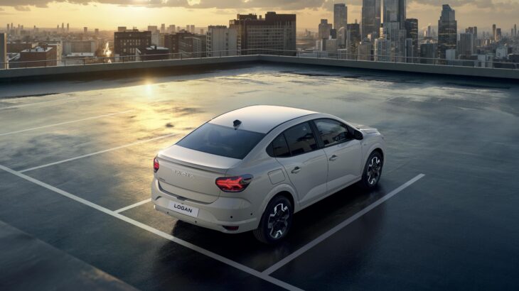  Dacia’nın 2013 yılından sonra yeniden satışa sunduğu Yeni Logan, tamamen yenilenen tasarımı ve zengin donanım seçenekleriyle 1 Haziran itibarıyla yollarda olacak. 