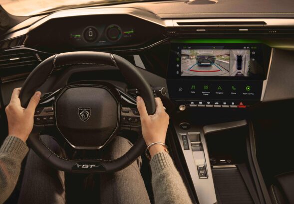 PEUGEOT 408