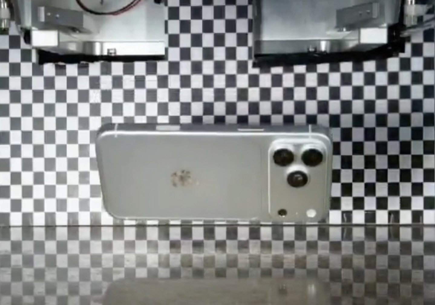 iPhone 18 Pro Drop Testi ve Tedarik Zinciri Haritası Karanlık Web'e Düştü