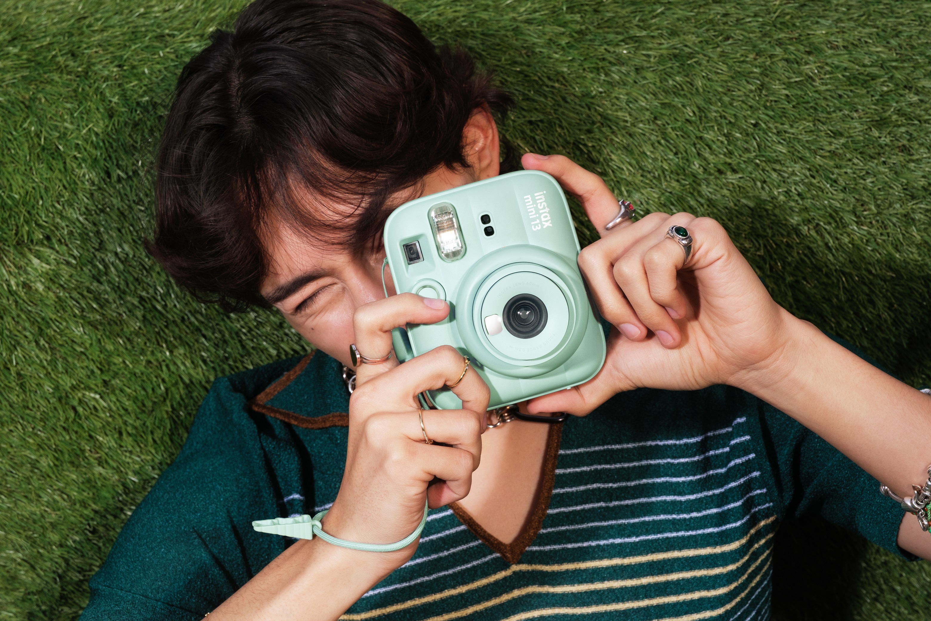 instax mini 13 ve Yeni instax mini Film Pastel Galaxy Satışta
