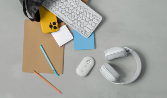 Logitech Pebble Mouse 2 : Mobil Çalışanlar İçin Kompakt ve Akıllı Yol Arkadaşı 2 Logitech Pebble Mouse 2 : Mobil Çalışanlar İçin Kompakt ve Akıllı Yol Arkada
