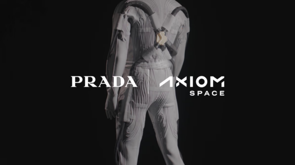 NASA'nın Ay Görevinde Prada İmzası! Uzay Giysisinin İç Katmanı Ortaya Çıktı 2 Prada