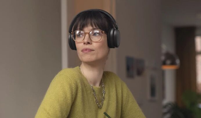Philips 5000 Serisi (TAH5209): Şarj Cihazını Unutturan Kulaklık