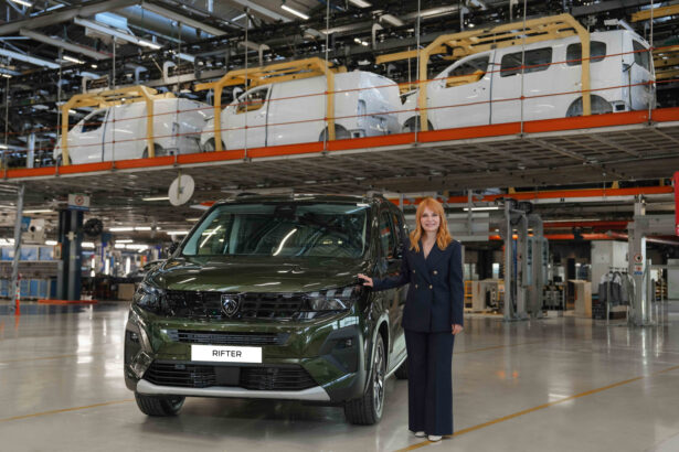 PEUGEOT RIFTER, MADE IN TÜRKİYE ETİKETİYLE BURSA’DA ÜRETİLECEK!