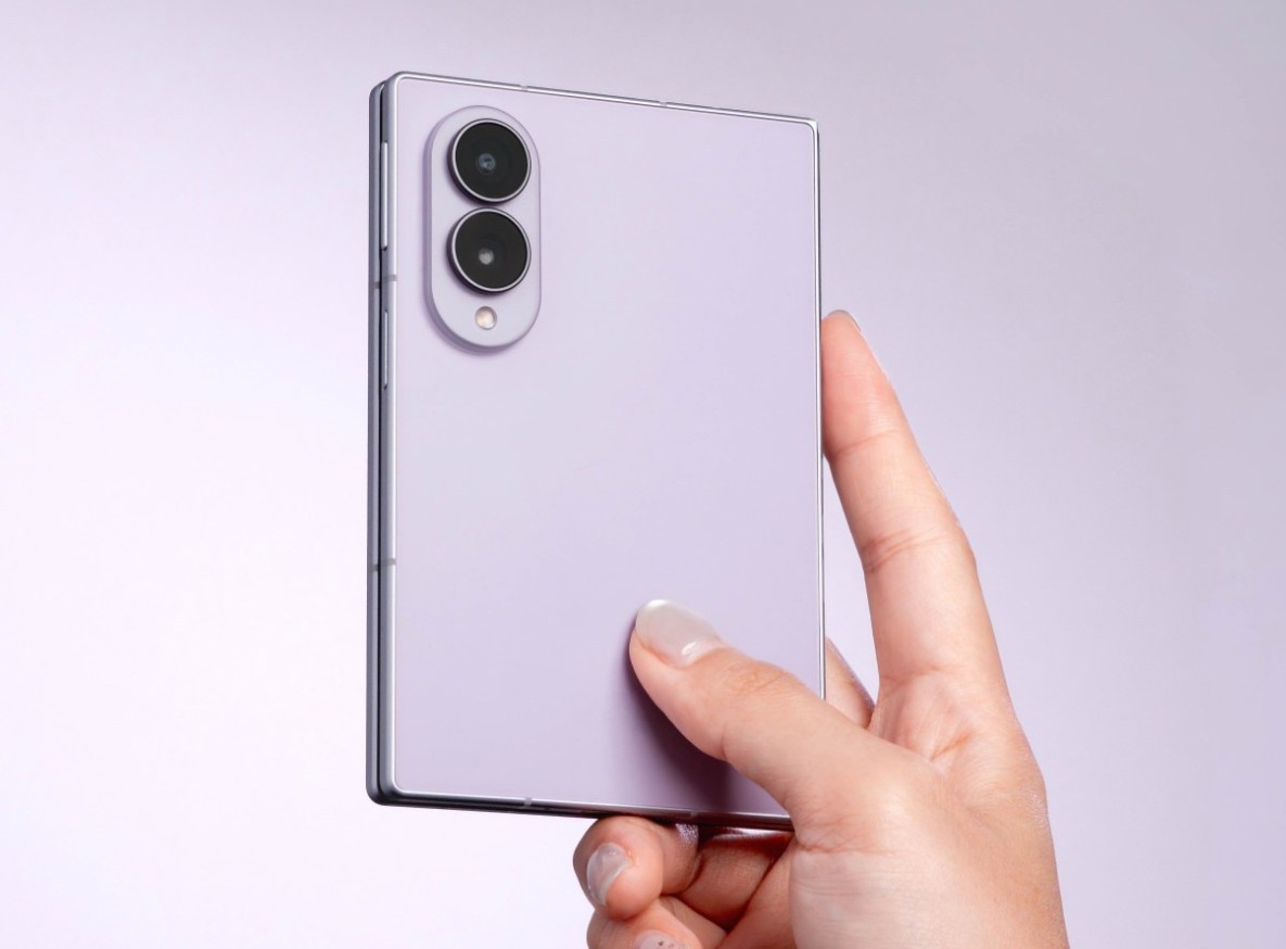 Samsung, Galaxy Z Fold8 Üretim Hedefini 1 Milyon Adet Artırıyor