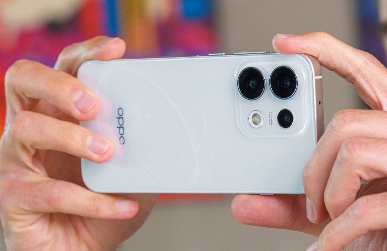 Oppo Reno17 Serisine Telekonvertör Desteği Gelebilir: Fiyat Artışı Gündemde