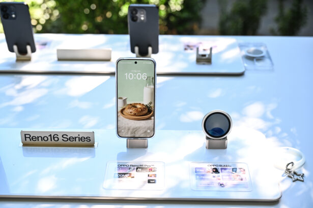 OPPO Reno16