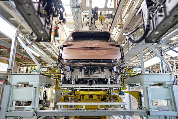 Škoda’nın Elektrikli Amiral Gemisi SUV’u Peaq’in Seri Üretimi Başladı