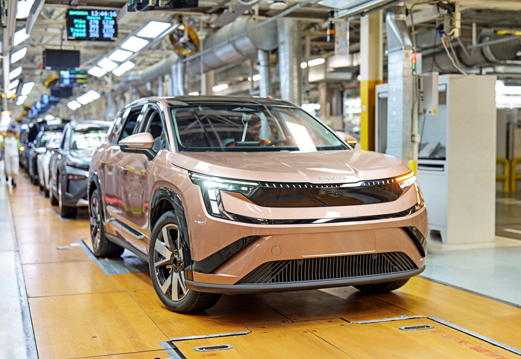 Škoda’nın Elektrikli Amiral Gemisi SUV’u Peaq’in Seri Üretimi Başladı