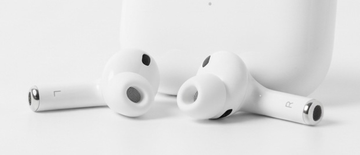 Apple Kendi Sızıntısını Yaptı: Kameralı ve Yapay Zekalı AirPods İlk Kez Görüntülendi