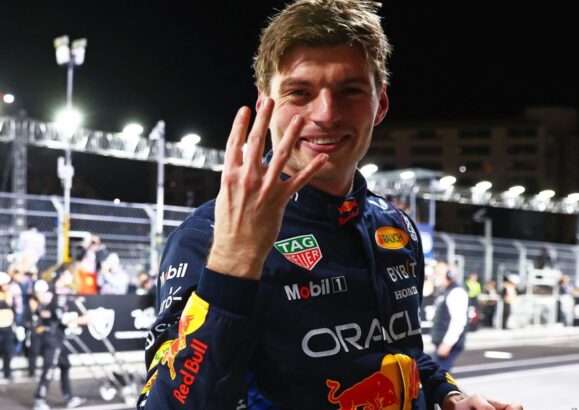 MAX VERSTAPPEN, 100 RAKİBİNİ GERİDE BIRAKMAK İÇİN PİSTE ÇIKIYOR 3 MAX VERSTAPPEN, 100 RAKİBİNİ GERİDE BIRAKMAK İÇİN PİSTE ÇIKIYOR