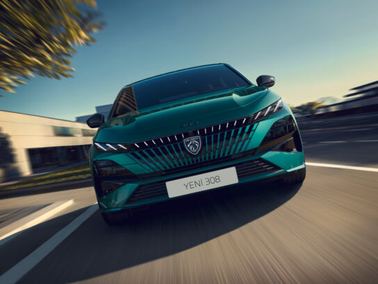 PEUGEOT 308