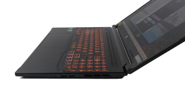 Acer Nitro V 16 (ANV16-72) İncelemesi: Dengeli Güç ve Performans