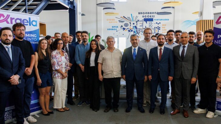 Türk Mühendisler Argela’nın İzmir’deki Teknoloji Merkezinde Çalışmalarını Sürdürüyor 3 Türk Mühendisler Argela’nın İzmir’deki Teknoloji Merkezinde Çalışmalarını Sürdürüyor